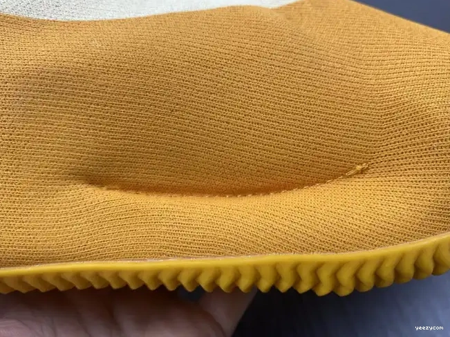 GW5353 Knit Adidas RNR Sulfur Yeezy 0429